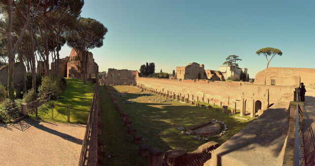 ruinas bien conservadas del hipódromo domitian