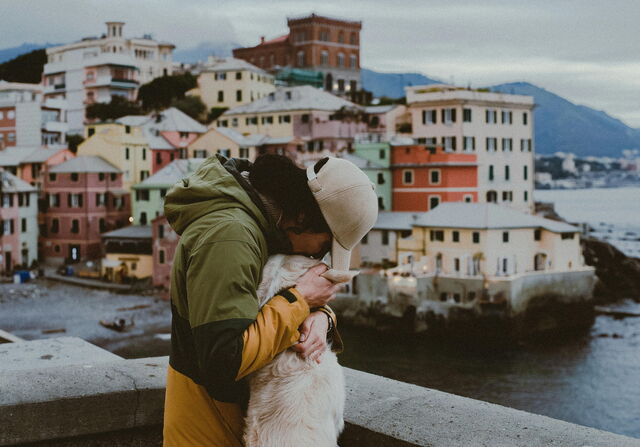 Por Cinque Terre con un perro