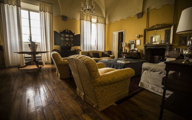 Castello Pandolfini, decoración