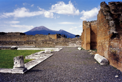 Vista de Vesuvius desde Pompeya