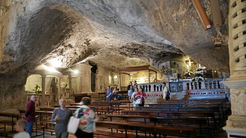 Gruta en el Monte Sant'Angelo sul Gargano