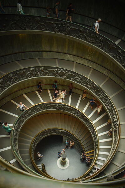 Escaleras en los Museos Vaticanos