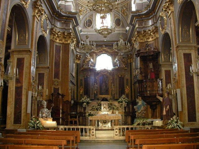 Interior de San Leucio
