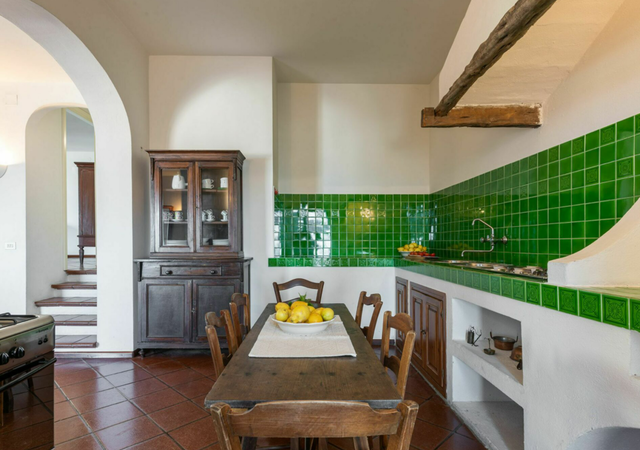 Ruju, Cocina