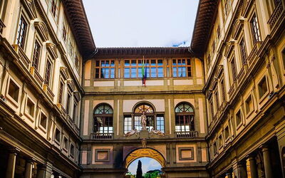 Patio interior de la galería de los Uffizi