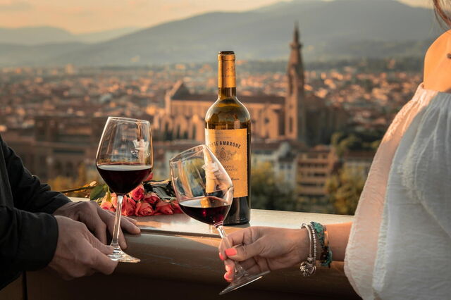 Disfrutando del vino en Florencia