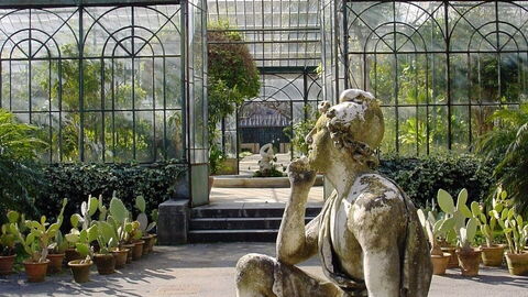 Orto Botanico di Palermo, estatuaria