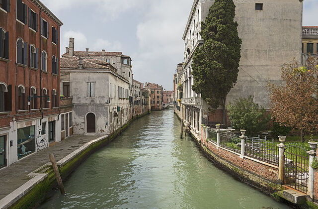 canal en Venecia