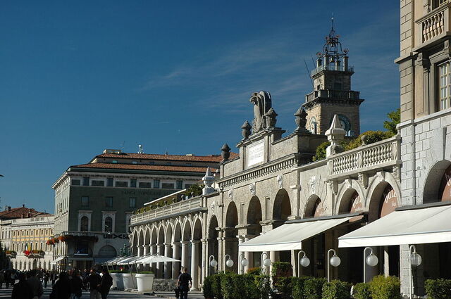 Plaza de Vittorio Veneto en  Bergamo