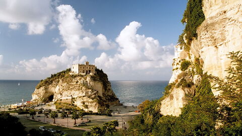 Monasterio de Santa Maria dell'Isola