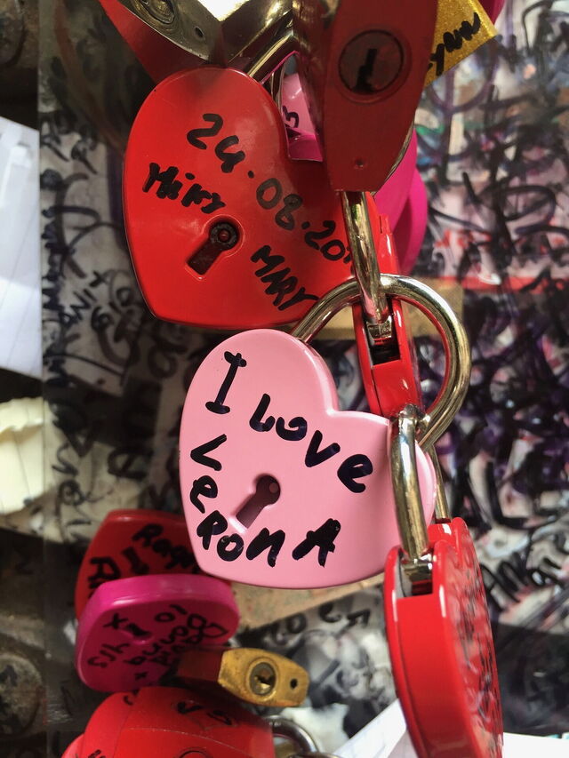 Candados de amor en Verona
