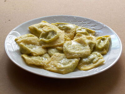 El famoso plato de Parma, tortelli d'erbetta