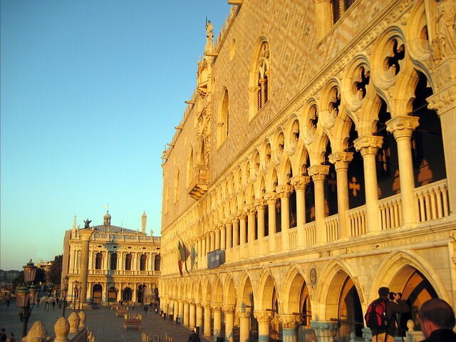 Atardecer en el Palacio del Duque
