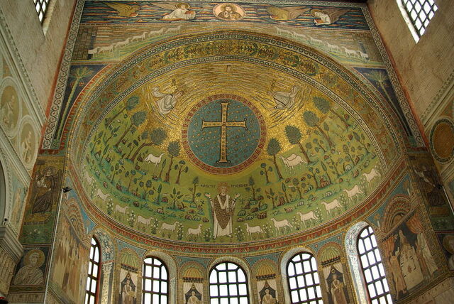 Basílica en Rávena con ábside de mosaico
