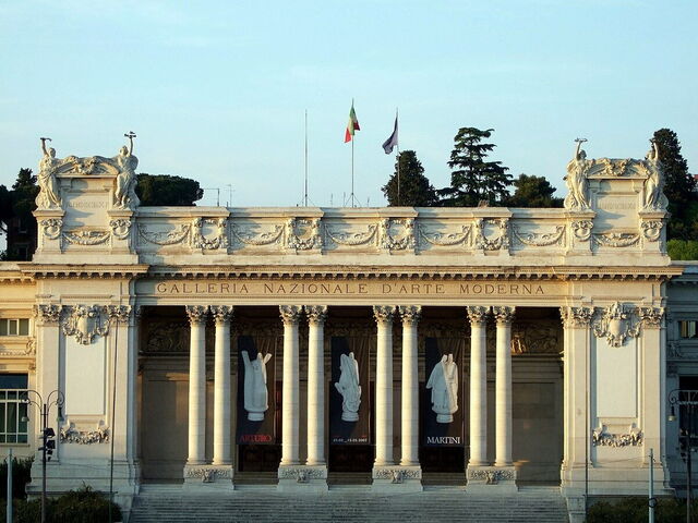Galería Nacional de Arte Moderno y Contemporáneo, exterior
