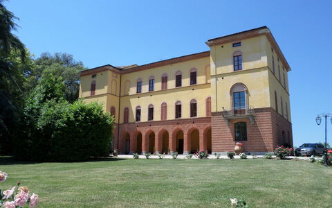 Villa Rocchi: Propiedad, Edificio, Inmuebles, Casa, Arquitectura, Villa, Mansión, Bienes Raíces, Casa Señorial, Residencia Oficial