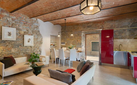 Villa Fracassini: Mueble, Marco, Sofá, Propiedad, Mesa, Diseño De Interiores, Encendiendo, Madera, Comodidad, Sala