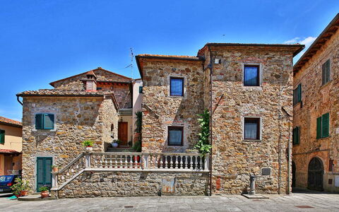 Il Pigionale: Propiedad, By, Edificio, Casa, Barrio, Arquitectura, Pared, Barrio Residencial, Casa, Asentamientos Humanos