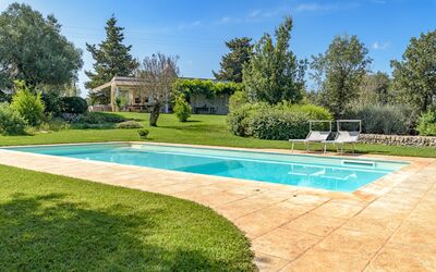 Trullo Petrelli - Ceglie Messapica, Apulia, Italia