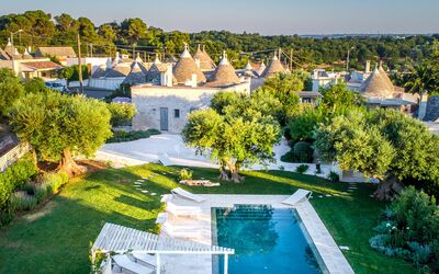 Trulli Piccoli - Locorotondo, Apulia, Italia