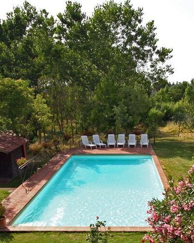 Villa Acacia: Piscina, Propiedad, Paisaje Natural, Casa, Árbol, Bienes Raíces, Inmuebles, Jardín, Edificio, Patio Interior