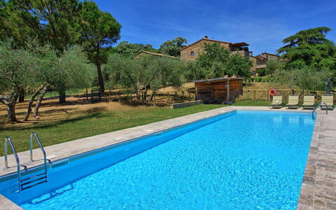 Casa Olivia: Piscina, Propiedad, Bienes Raíces, Ocio, Inmuebles, Casa, Edificio, Villa, Casa, Recurso
