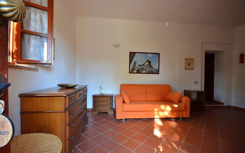 Agriturismo Il Gattero: Habitación, Propiedad, Mueble, Edificio, Suelo, Sala, Diseño De Interiores, Casa, Bienes Raíces, Madera Dura