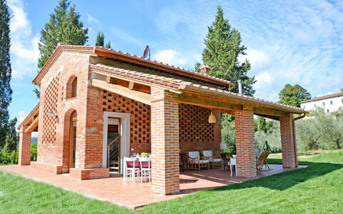 Il Fienile Di Giovanna: Casa, Propiedad, Casa, Edificio, Bienes Raíces, Cabaña, Cuarto De Troncos, Arquitectura, Madera, Habitación