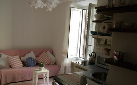 Studio Moremi': Propiedad, Mueble, Mesa, Sofá, Madera, Diseño De Interiores, Encendiendo, Ventana, Aparato De Cocina