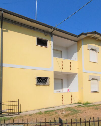 Rosolina Mare 500: Propiedad, Casa, Barrio Residencial, Arquitectura, Edificio, Barrio, Bienes Raíces, Amarillo, Casa, Fachada