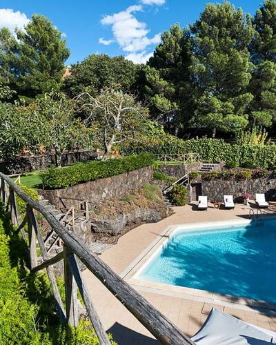 Eden Retreat: Agua, Nube, Planta, Los Recursos Hídricos, Cielo, Propiedad, Planta De La Comunidad, Botánica, Piscina, Árbol