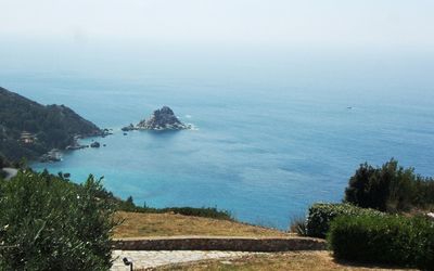 Raggio Di Sole Sull'argentario: Cielo, Mar, Costa, Costeras Y Los Accidentes Geográficos Oceánico, Fenómeno Atmosférico, Promontorio, Oceano, Promontorio, Bahía, Árbol