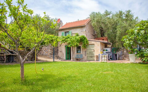 Country Home Il Passatempo: Propiedad, Casa, Casa, Bienes Raíces, Edificio, Inmuebles, Cabaña, El Terreno Del Lote, Hierba, Casa De Campo