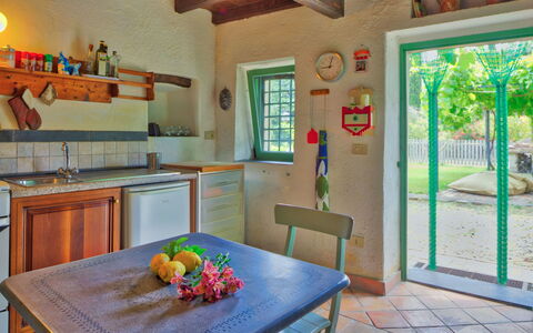 Country Home Il Passatempo: Habitación, Propiedad, Edificio, Casa, Diseño De Interiores, Mueble, Bienes Raíces, Cocina, Casa, Mesa