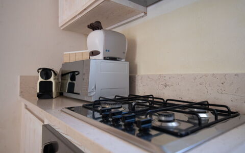 Il Casalino - Corte dei Messapi: Estufa De Gas, Gabinetes, Aparato De Cocina, Estufa, Estufa De Cocina, Cocina, Electrodoméstico, Mostrador, Estufa, Equipo De Sonido