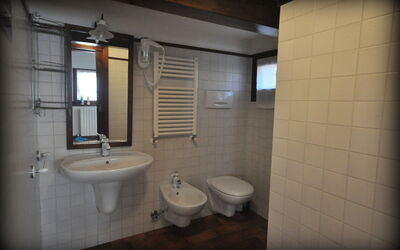 Alojamiento:&nbsp;Bedroom Allocco