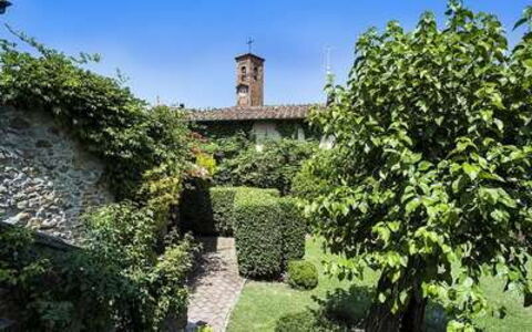 Villa Montalcinello In Siena, Private Pool: Cielo, Planta, Edificio, Ventana, Vegetación, Paisaje Natural, Área Rural, Bienes Raíces, Cobertura Del Suelo, Arbusto