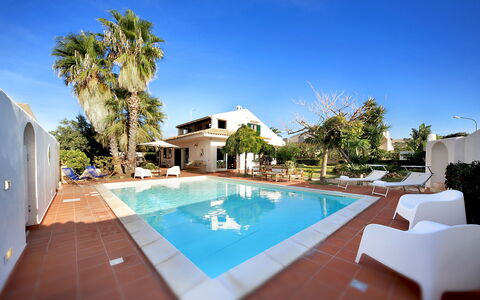 Villa Palma: Piscina, Propiedad, Bienes Raíces, Edificio, Casa, Casa, Recurso, Inmuebles, Vacaciones, Villa