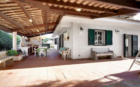 Villa Palma: Propiedad, Edificio, Casa, Casa, Habitación, Bienes Raíces, Inmuebles, Diseño De Interiores, Techo, Arquitectura