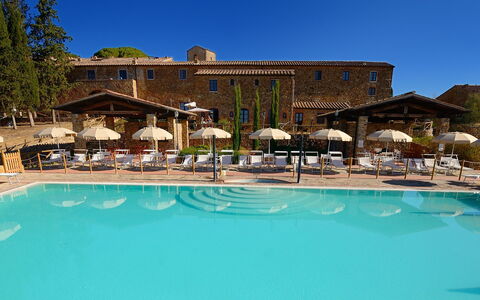 Borgo Casa Di Lappi: Recurso, Piscina, Propiedad, Vacaciones, Inmuebles, Edificio, Ciudad De Vacaciones, Ocio, By, Bienes Raíces