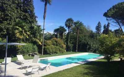 Villa Ghis - Sleeps 16: Piscina, Propiedad, Cielo, Casa, Bienes Raíces, Árbol, Desierto, Palmera, Casa, Vacaciones