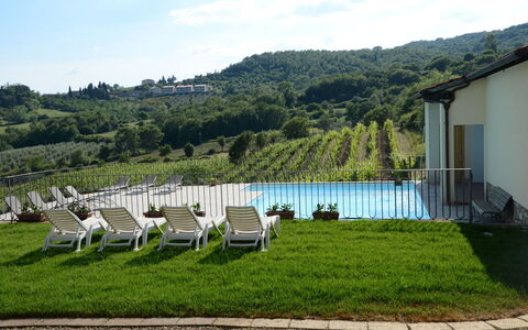 Agriturismo Cincinelli: Propiedad, Hierba, Paisaje Natural, Césped, Casa, El Terreno Del Lote, Hill Station, Bienes Raíces, Inmuebles, Mueble