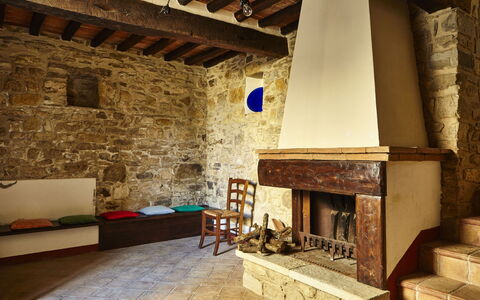 Agriturismo Cincinelli: Hogar, Hogar, Propiedad, Habitación, Edificio, Albañileria Horno, Casa, Diseño De Interiores, Sala