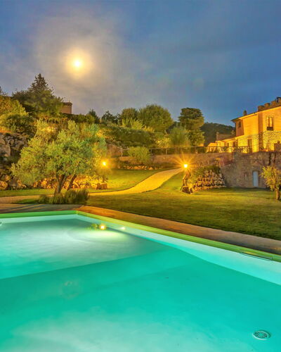 Villa Di Cinzia: Paisaje Natural, Naturaleza, Piscina, Propiedad, Inmuebles, Villa, Edificio, Bienes Raíces, Vacaciones, Hierba