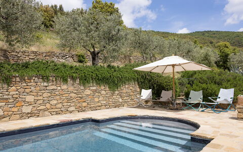 Tenuta Pomona: Piscina, Mueble Para Exteriores, Losa, Sombra, Sunlounger, Paisajismo, Recurso, Eco Hotel, Maceta, Villa
