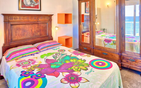 Lucrezia - San Lorenzo: Habitación, Sábana, Cama, Habitación, Lecho, Mueble, Marco De La Cama, Propiedad, Funda De Edredón, Colchón