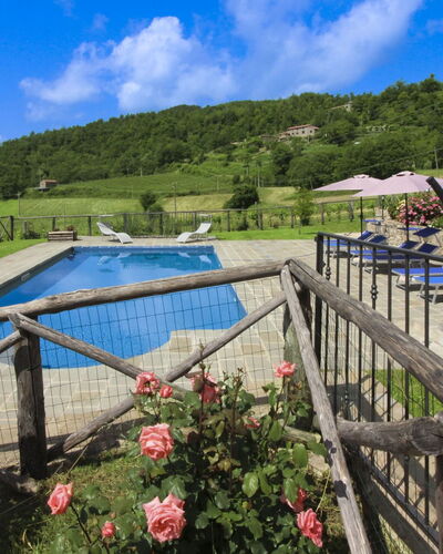 Poggio del Fabbro: Ocio, Valle, Piscina, Eco Hotel, Mueble Para Exteriores, Recurso, Cerca