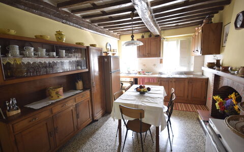 Casa Irene: Propiedad, Habitación, Edificio, Diseño De Interiores, Mueble, Cocina, Casa, Techo, Bienes Raíces, Suelo