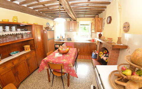 Casa Irene: Propiedad, Habitación, Edificio, Mueble, Diseño De Interiores, Bienes Raíces, Casa, Mesa, Casa, Techo