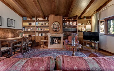 Libreria: Marco, Mueble, Propiedad, Mesa, Sofá, Madera, Sala, Diseño De Interiores, Encendiendo, Silla